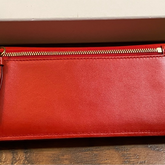 Chloe Leather Long Wallet - Picture 3 of 10